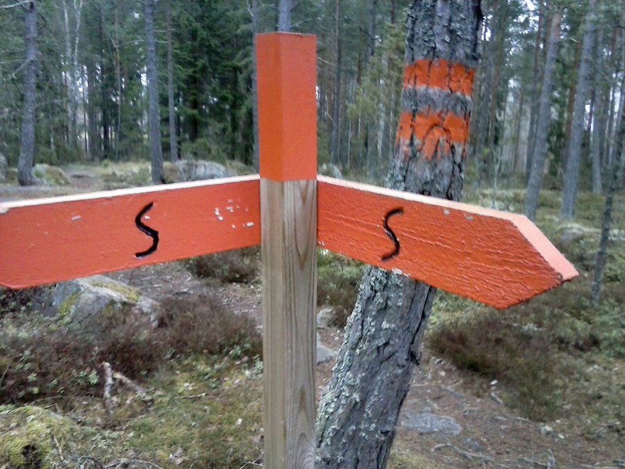 Sormlandsleden trail značení
